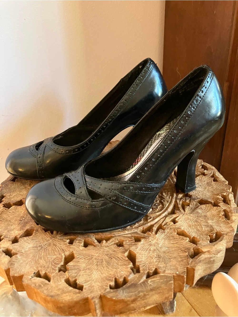 Cute Black Bongo Y2K Women's Pump - Timeless Work-to-Evening Heel!